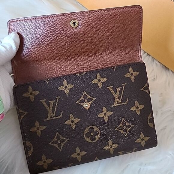 💯 Authentic Louis Vuitton Tifold Monogram Wallet 🍀 - Picture 11 of 14